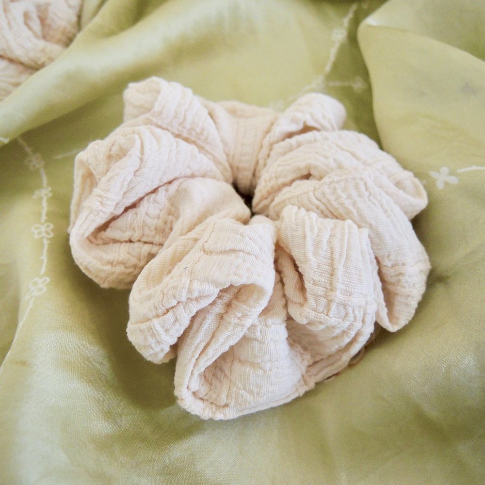 Hair Scrunchie - Picture 6 of 9